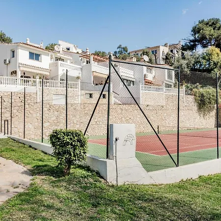 Townhouse Close To The